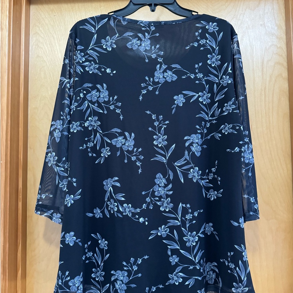 Brand New Valolia Top